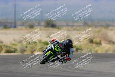 media/Oct-30-2022-CVMA (Sun) [[fb421c3cec]]/Race 11 Amateur Supersport Open/